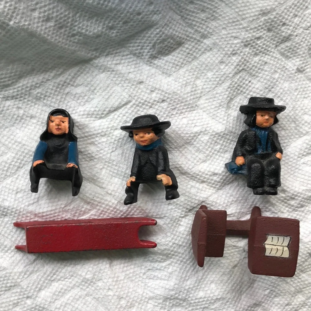 Cast Iron Figurines 5 Pieces - Picture 1 of 8